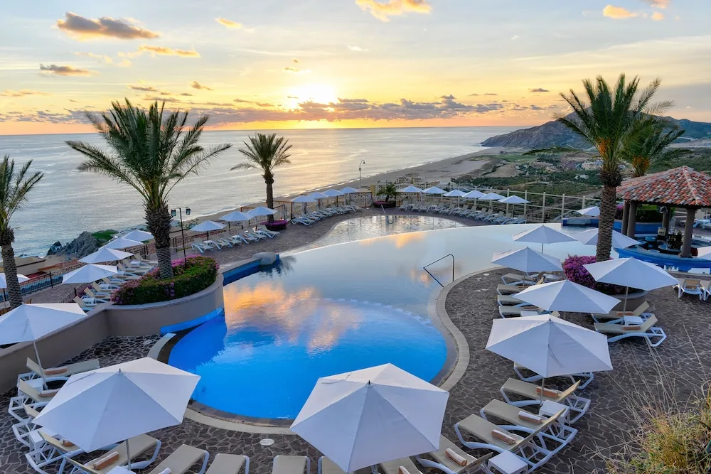 Pueblo Bonito Sunset Beach